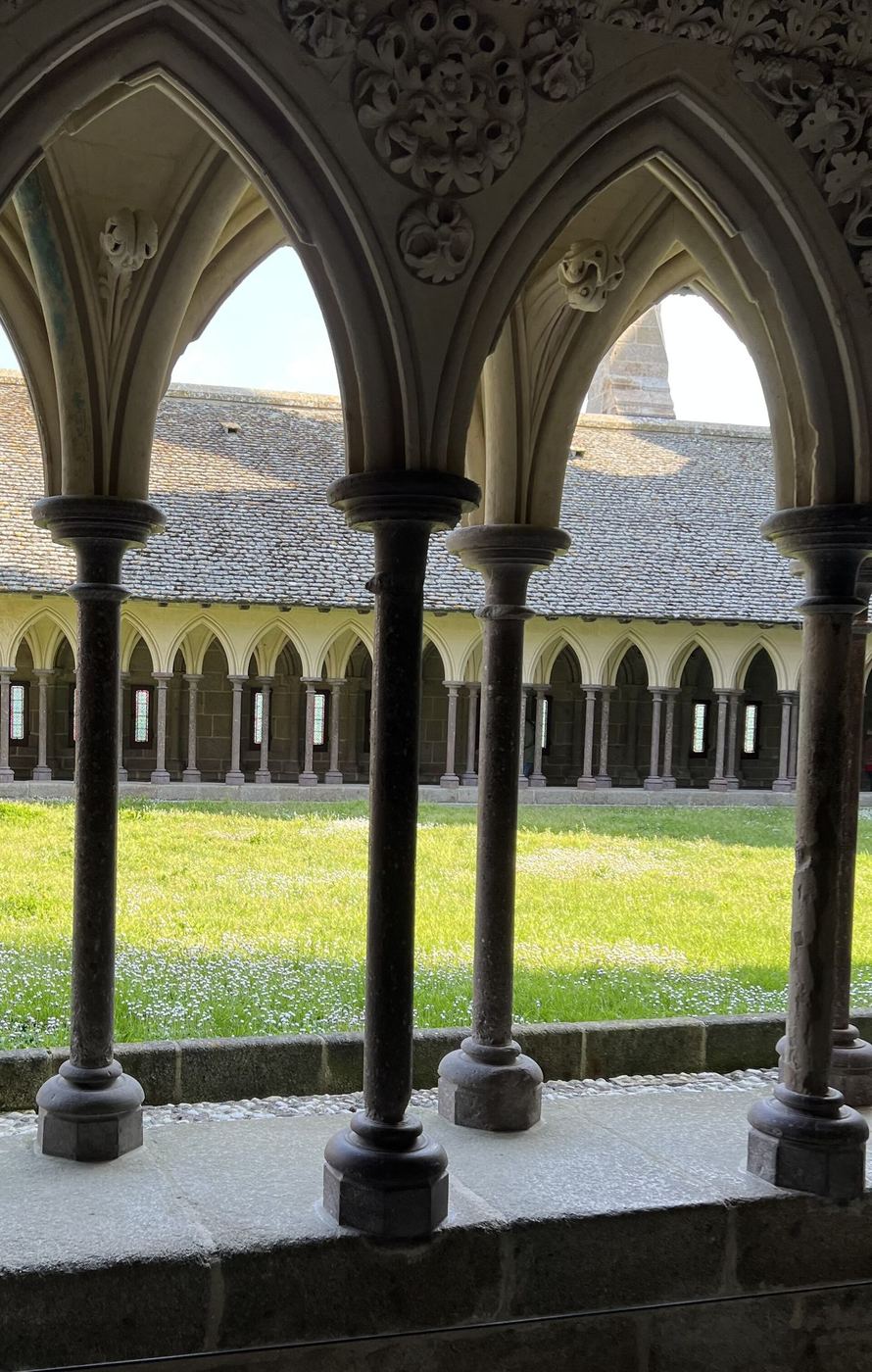 Cloître de l'abbaye du Mont-Saint-Michel